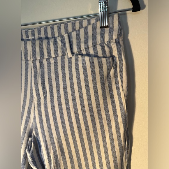 Old Navy Pixie Style Blue & White Striped Ankle Length Jeans, Size 4 - Picture 5 of 7